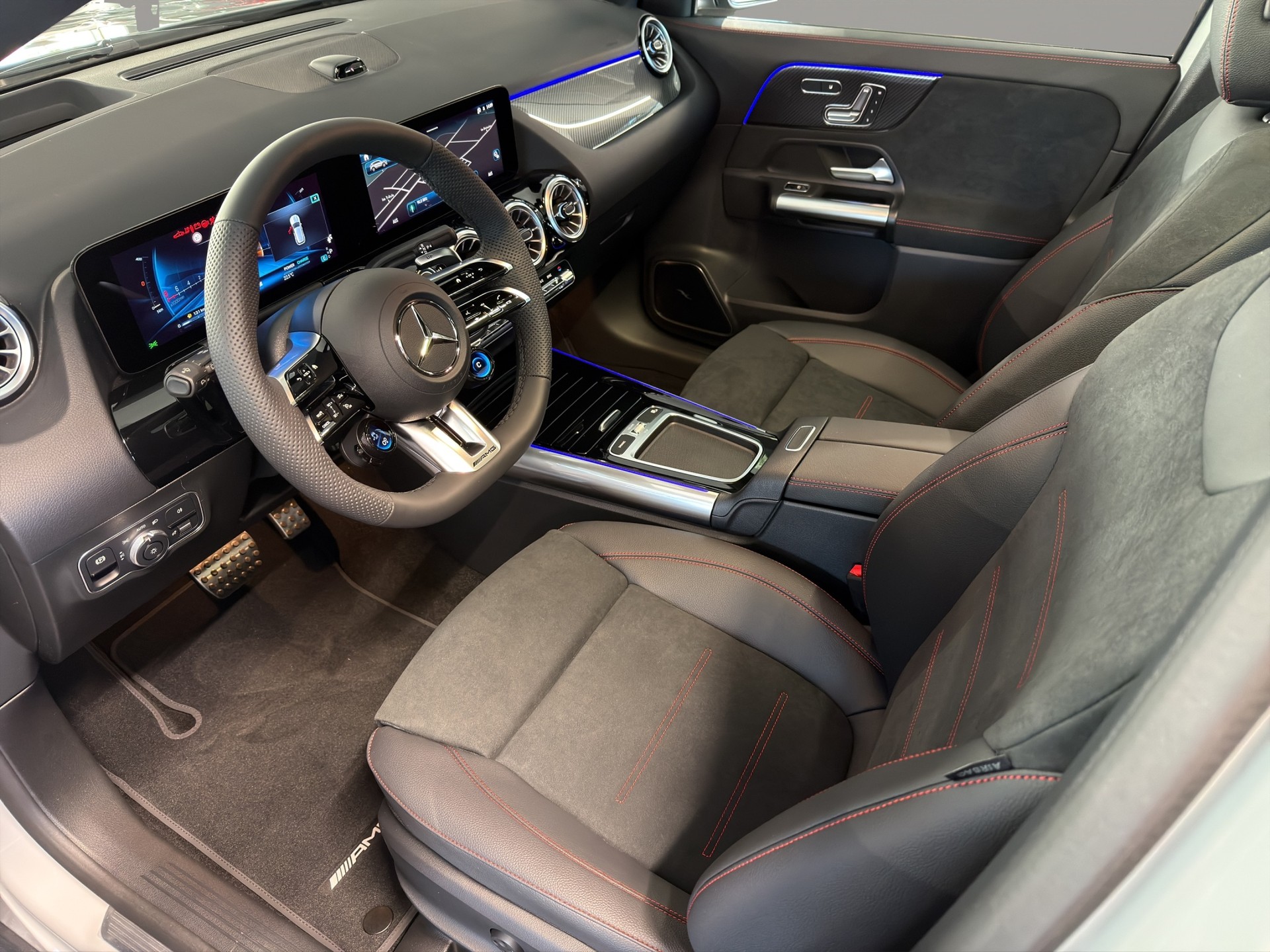 MERCEDES-BENZ GLA AMG 35 4Matic 8G-DCT - 9