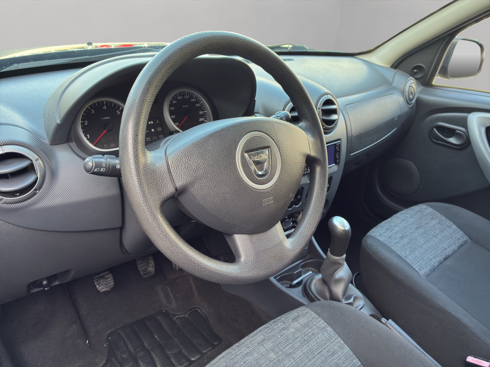 DACIA Duster 1.6 4x2 - 10