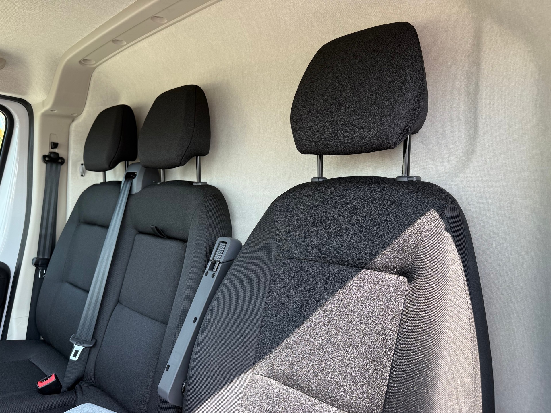 CITROEN Jumper 35+ 2.2 BlueHDI 140 PS L3H3 Neues Modell - 14