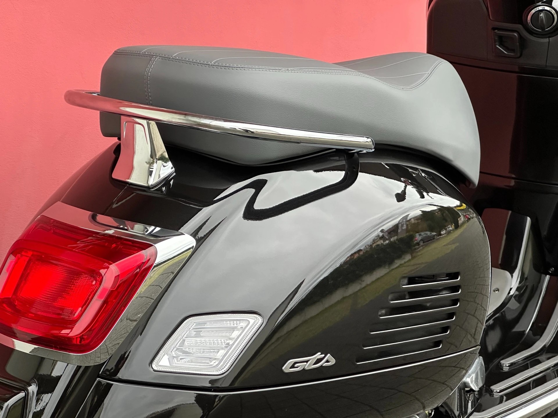 PIAGGIO Vespa GTS 125 RST Euro 5+ - 10