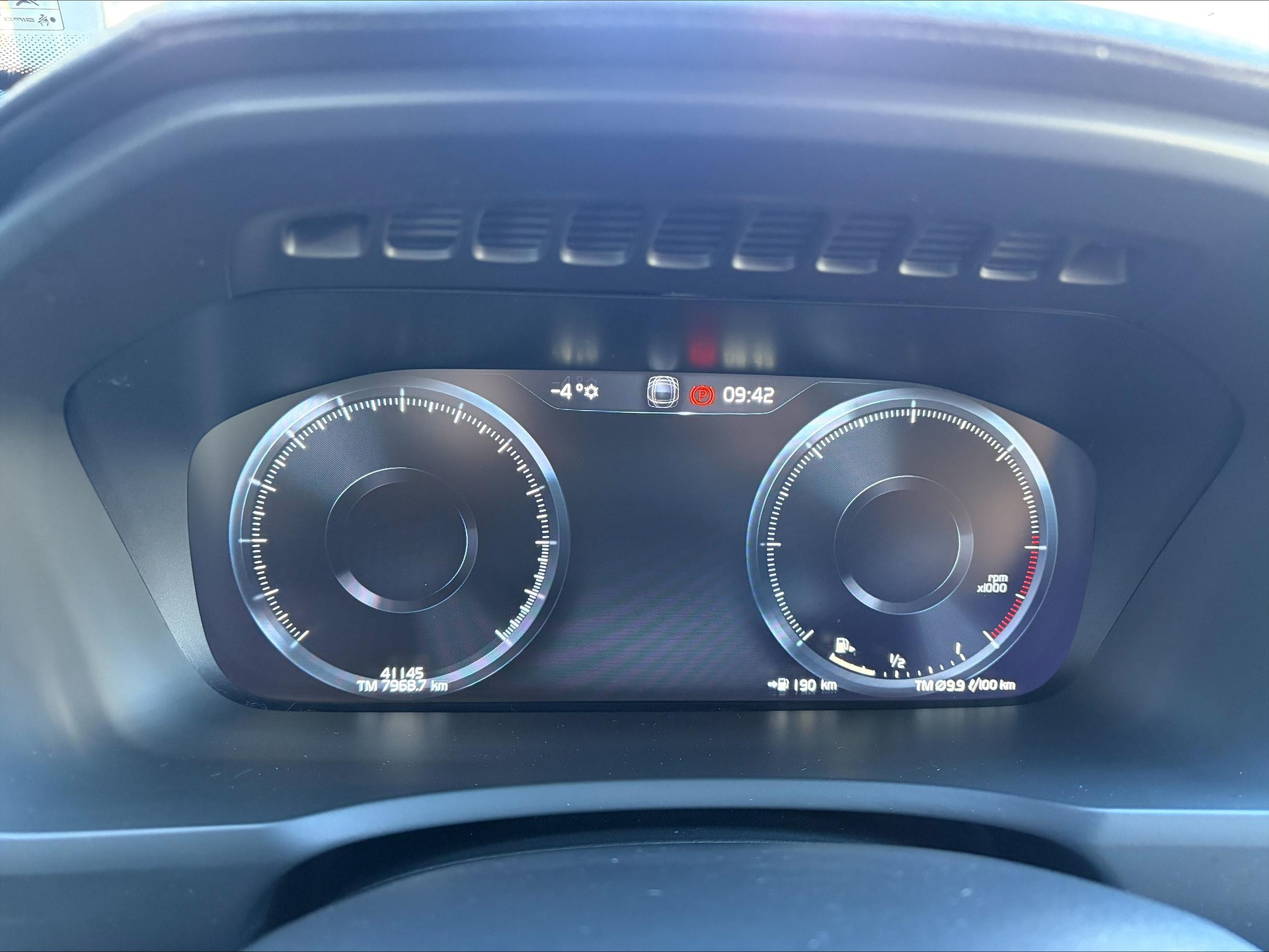 VOLVO XC90 2.0 B5 MH Inscription 7P. AWD - 9