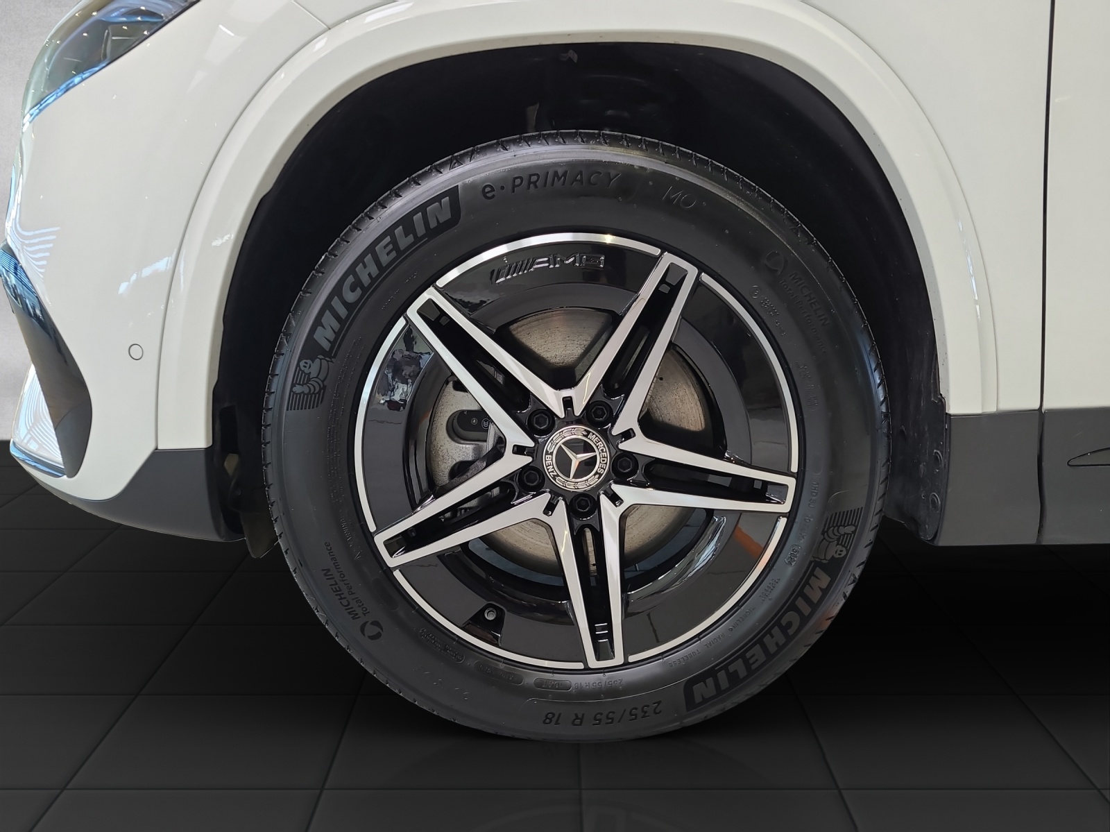 MERCEDES-BENZ EQA 350 66,5 kWh 4Matic Swiss Star - 10