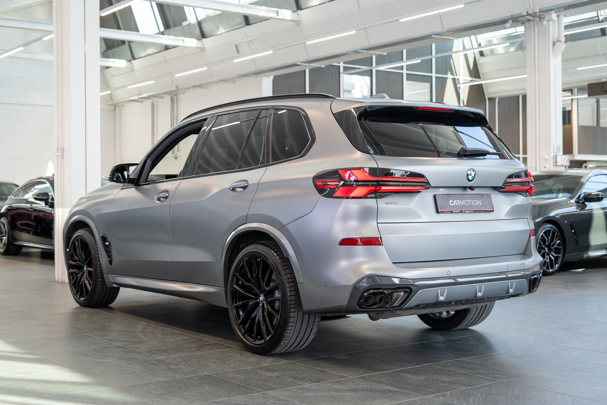 X5 48V M60i xDrive M Sport Pro / Panorama-Schiebdach / Head-Up Display / Harman Kardon