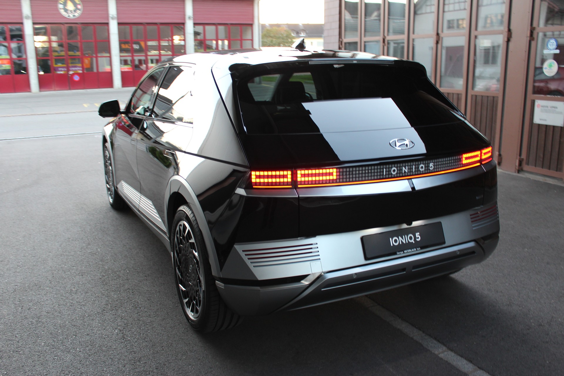 HYUNDAI Ioniq 5 72kWh Vertex 4WD - 7