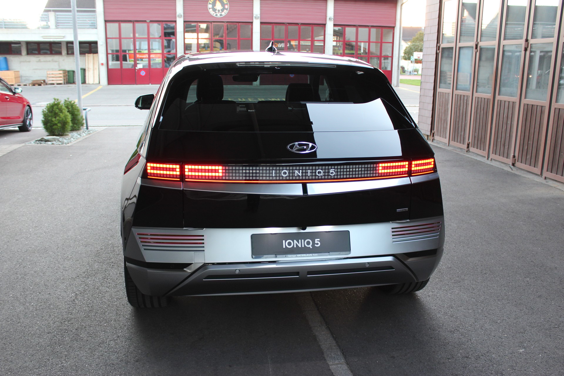 HYUNDAI Ioniq 5 72kWh Vertex 4WD - 6