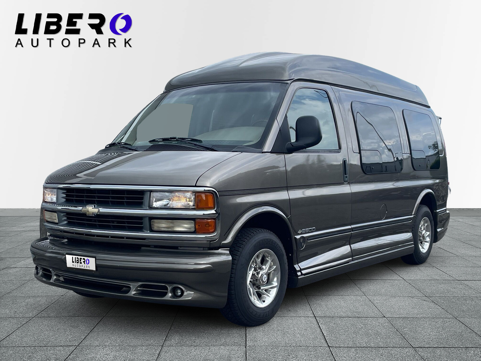 CHEVROLET RV G 2500