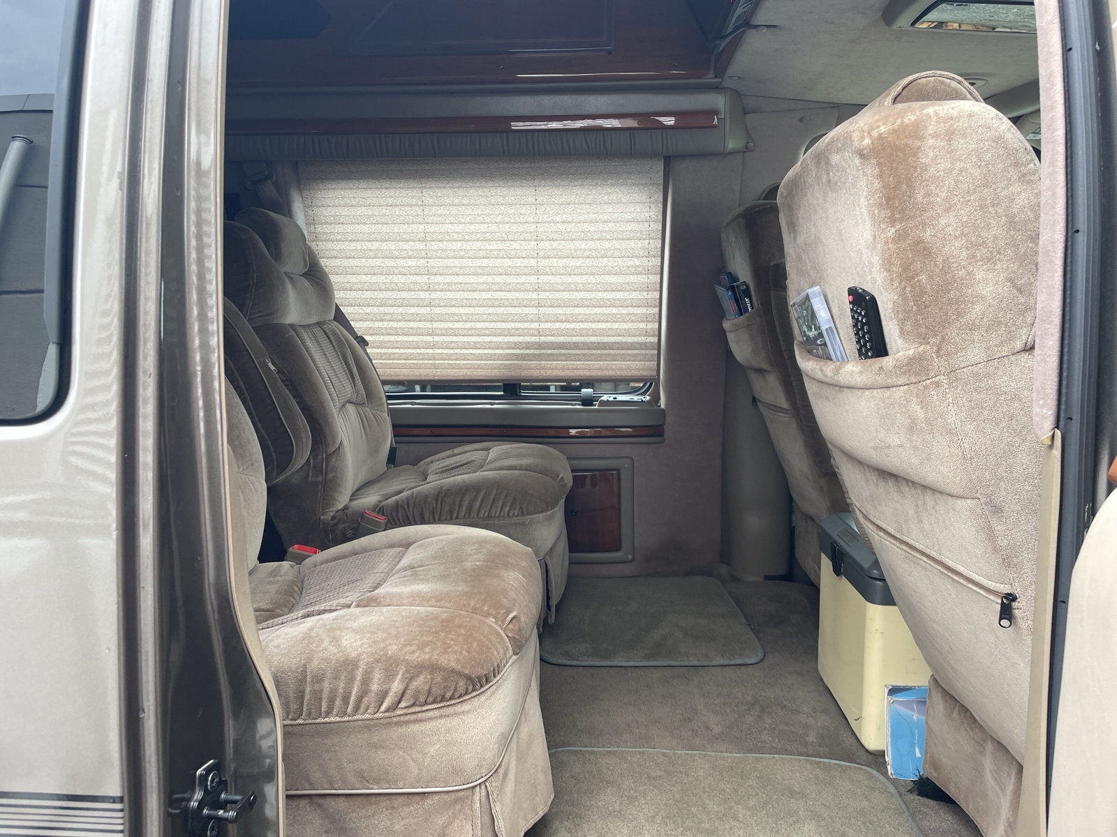 CHEVROLET RV G 2500 - 10