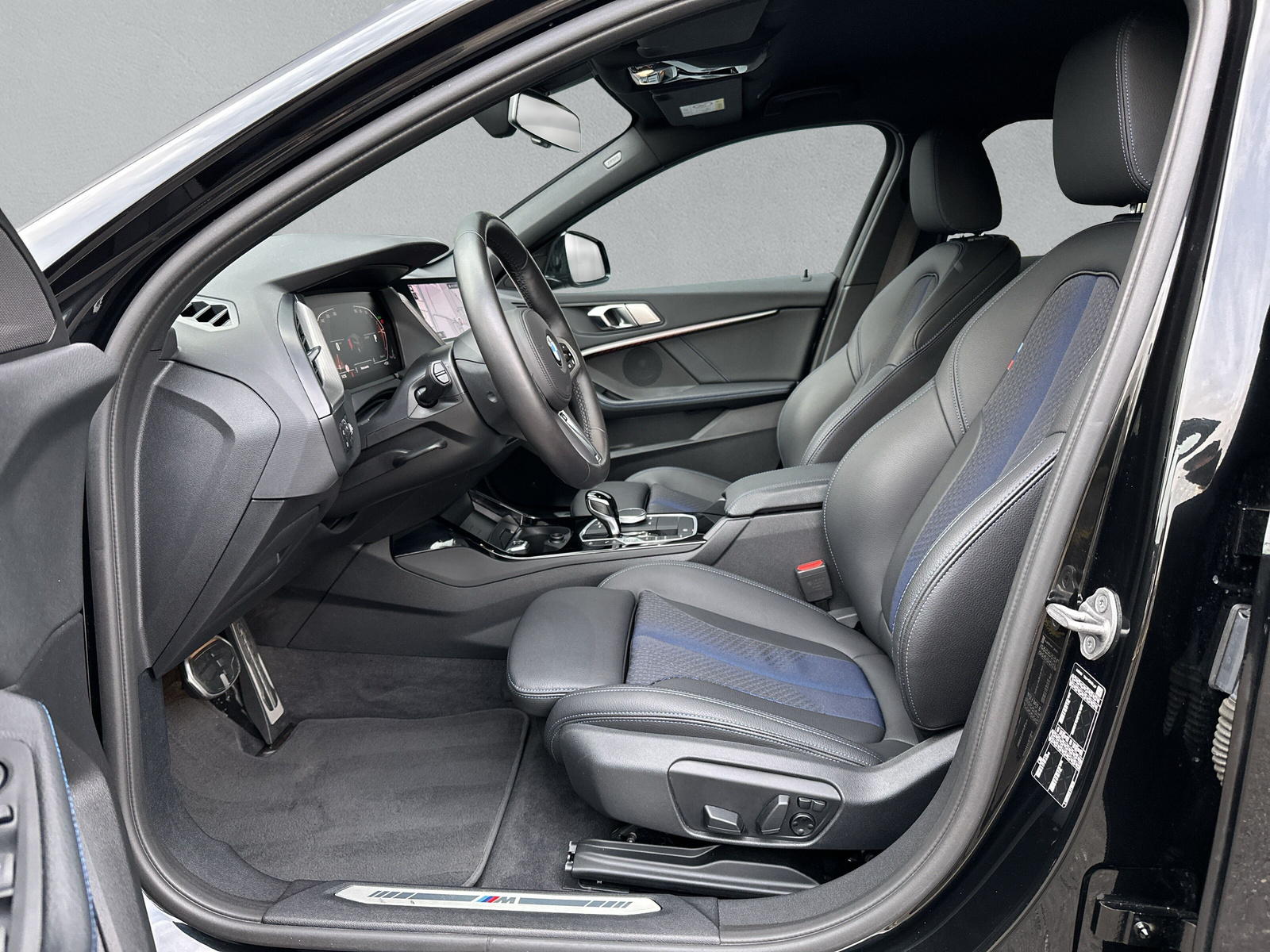 BMW 120i Pure M Sport Steptronic - 11