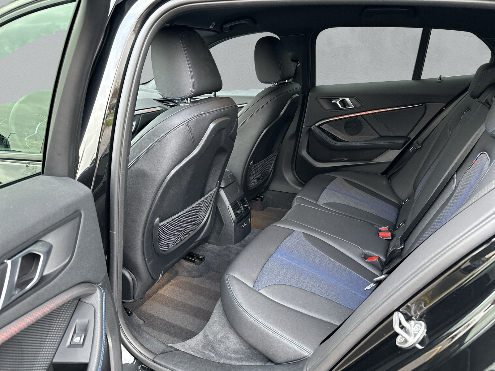 BMW 120i Pure M Sport Steptronic - 12