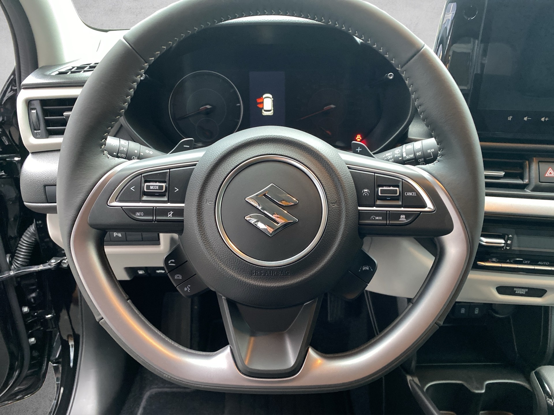 SUZUKI Swift 1.2 Compact Top Hybrid CVT - 12