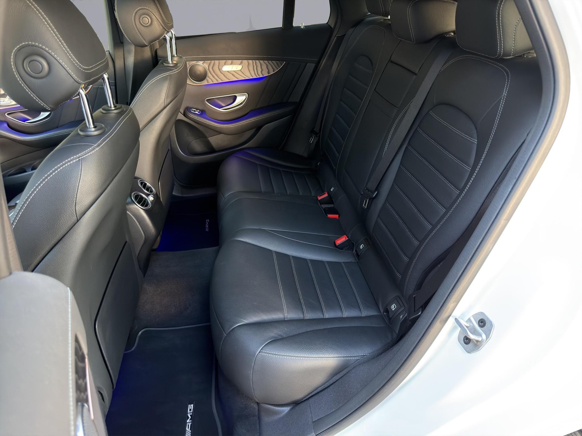 MERCEDES-BENZ EQC 400 4matic - 10