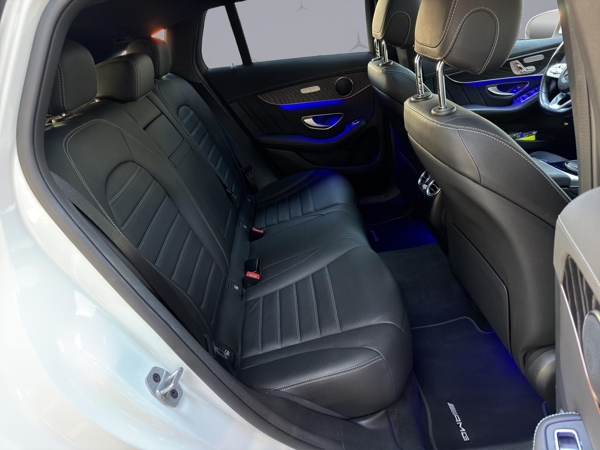 MERCEDES-BENZ EQC 400 4matic - 17