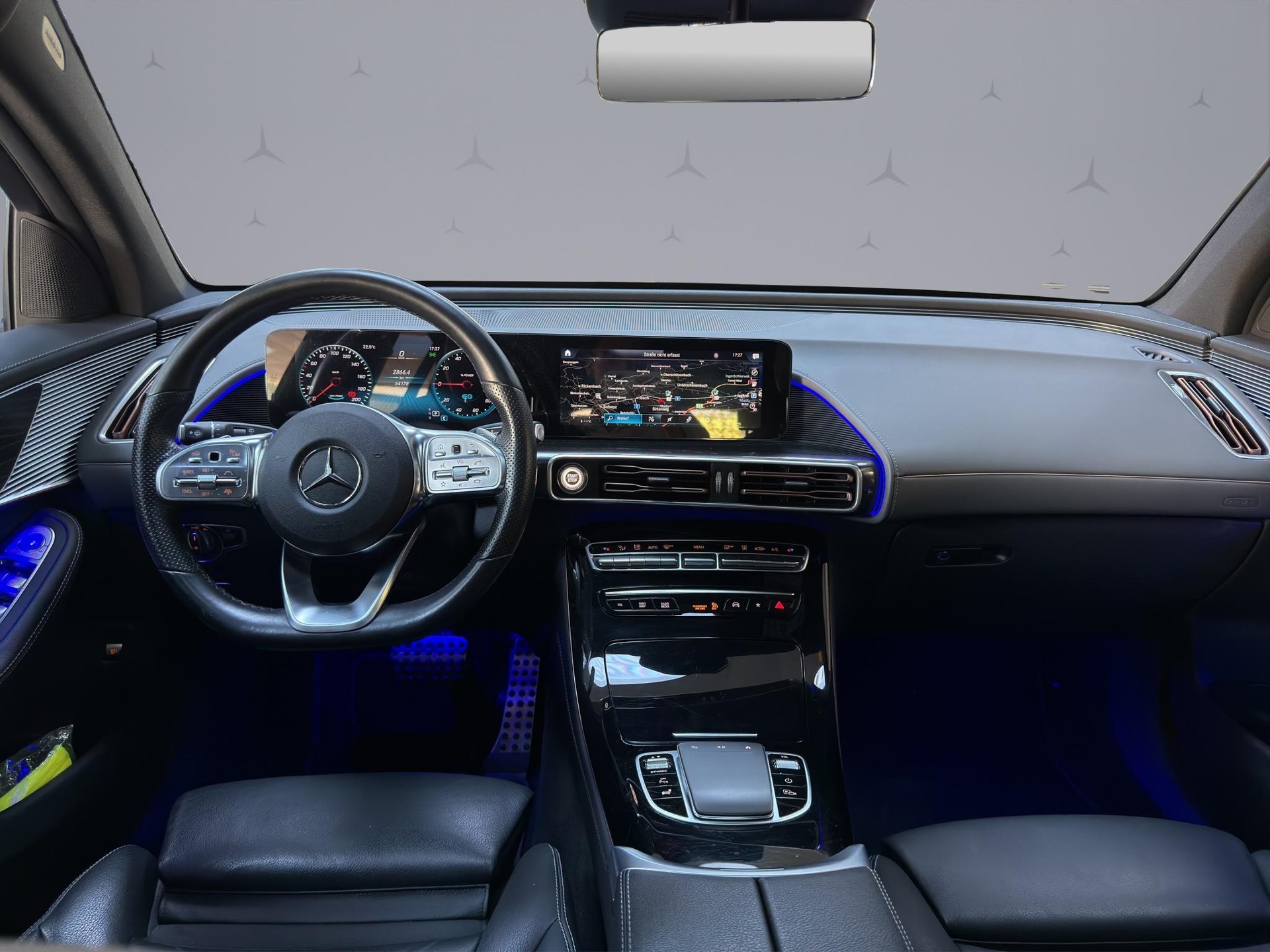 MERCEDES-BENZ EQC 400 4matic - 13