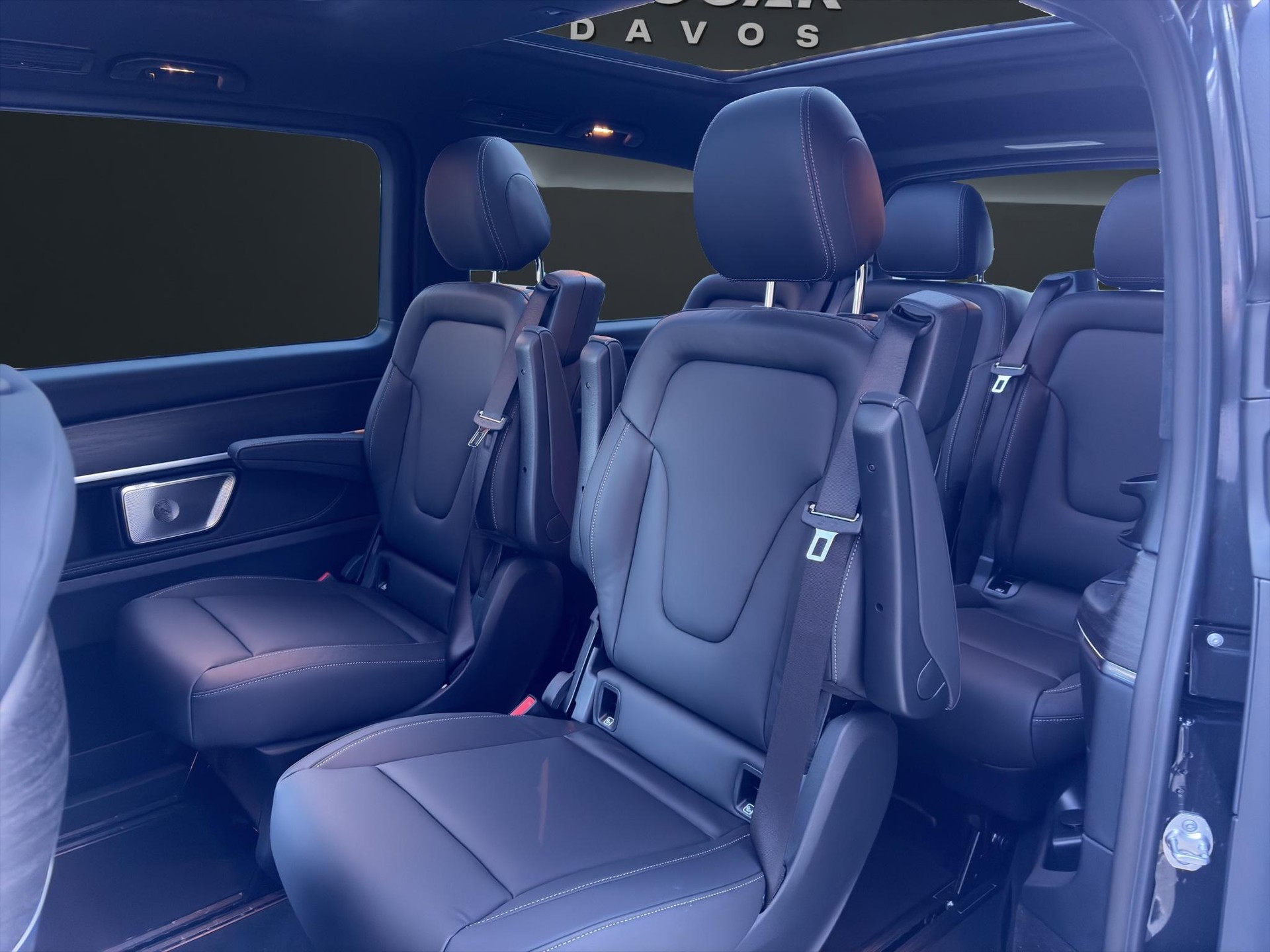 MERCEDES-BENZ V 300 d Swiss Ed. lang 4matic Van - 14