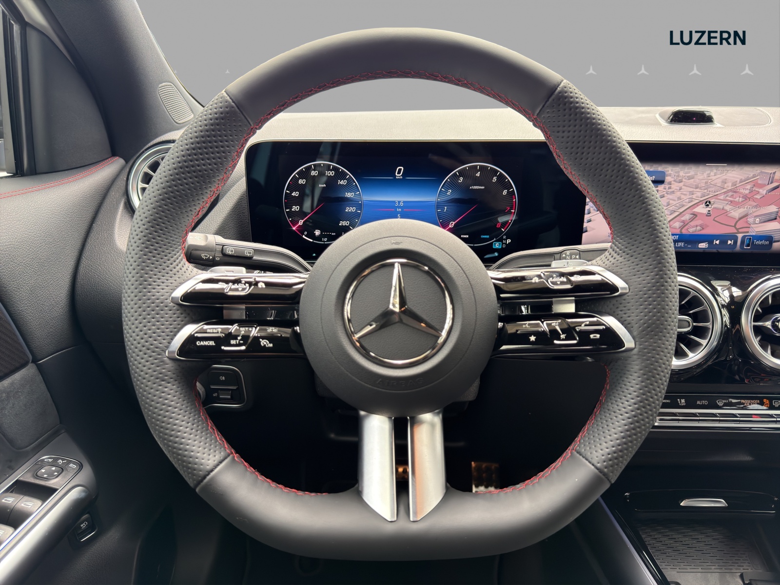 MERCEDES-BENZ GLA 200 Night Star 7G-DCT - 10