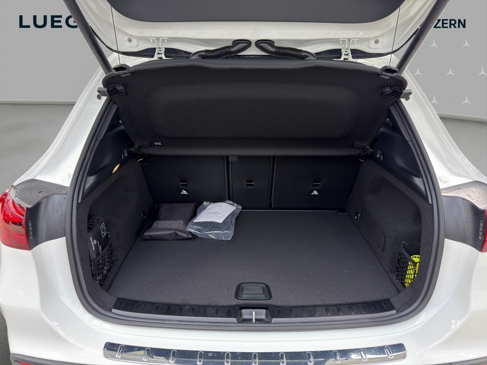 MERCEDES-BENZ GLA 200 Night Star 7G-DCT - 15