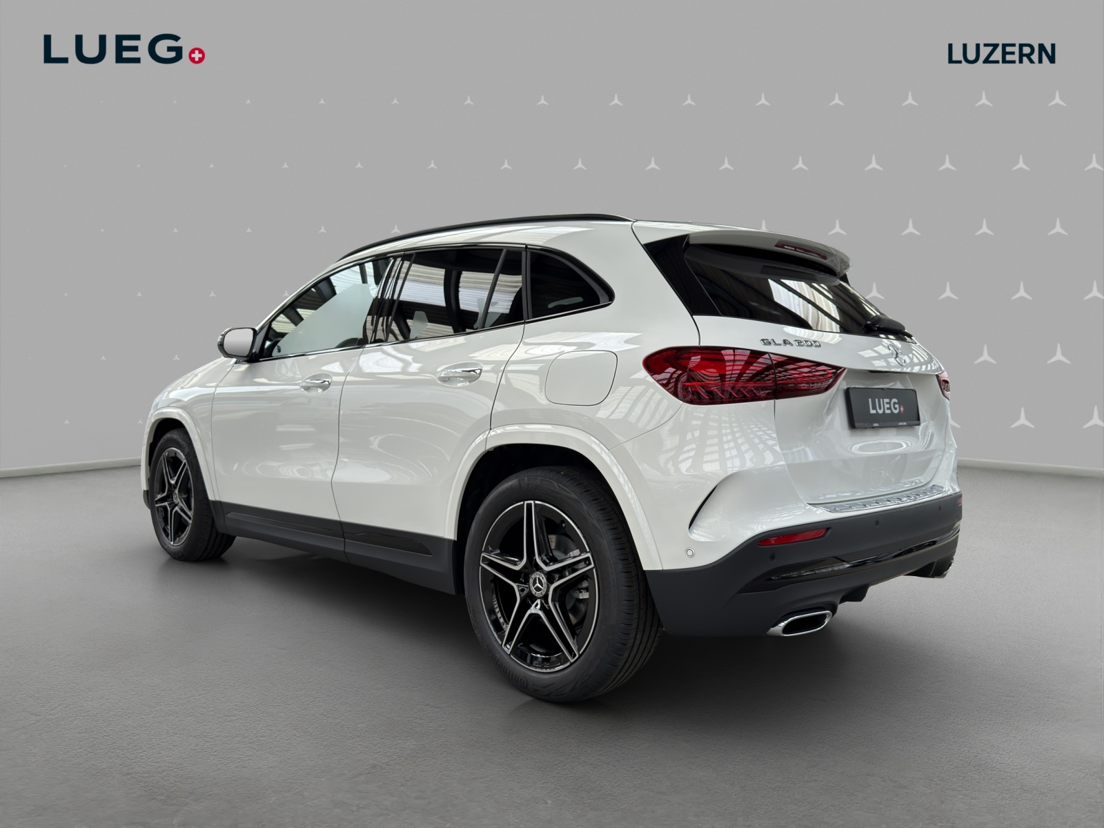 MERCEDES-BENZ GLA 200 Night Star 7G-DCT - 3