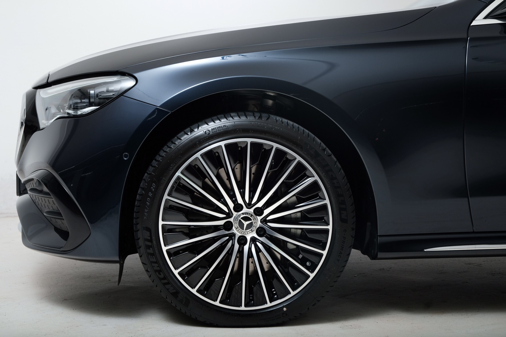 MERCEDES-BENZ E 450 9G-Tronic 4Matic - 3