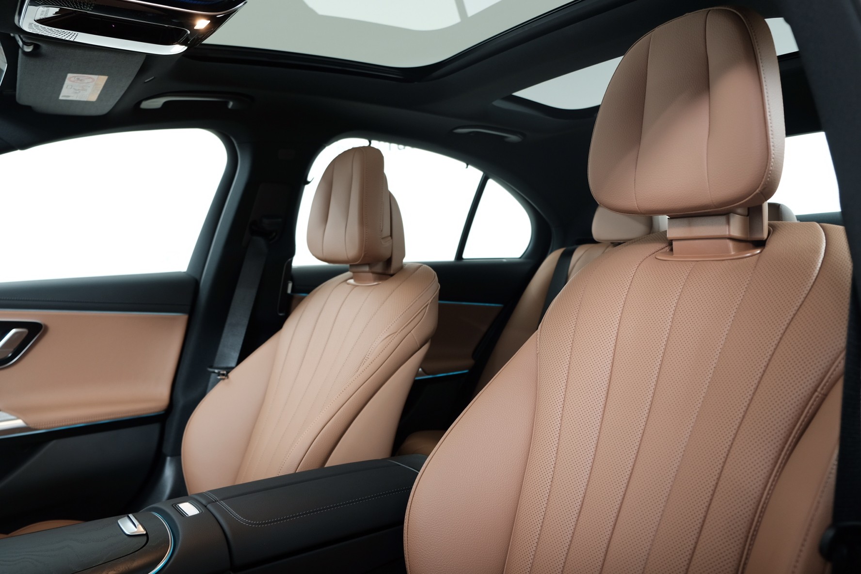 MERCEDES-BENZ E 450 9G-Tronic 4Matic - 11