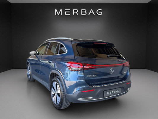 MERCEDES-BENZ EQA 300 4Matic - 3