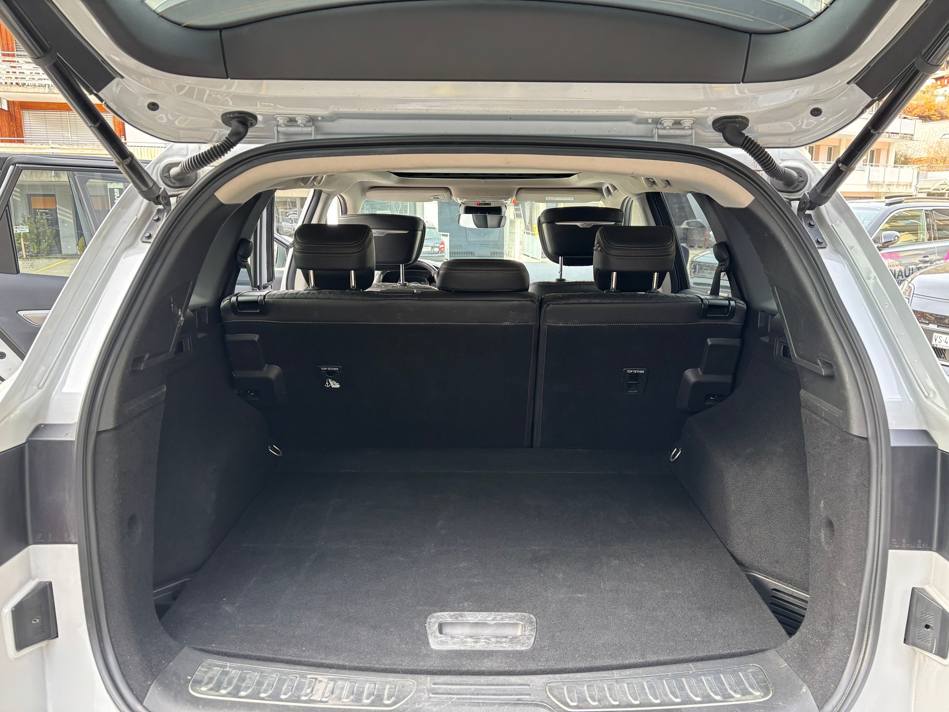 RENAULT Koleos 2.0 dCi Initiale 4WD - 14