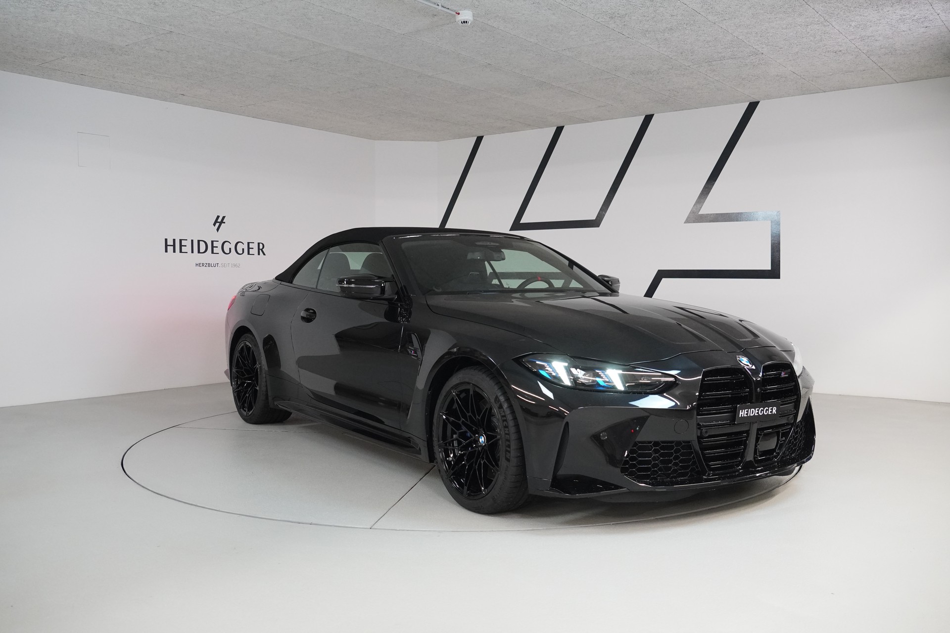 BMW M4 Cabrio Competition M xDrive - 3