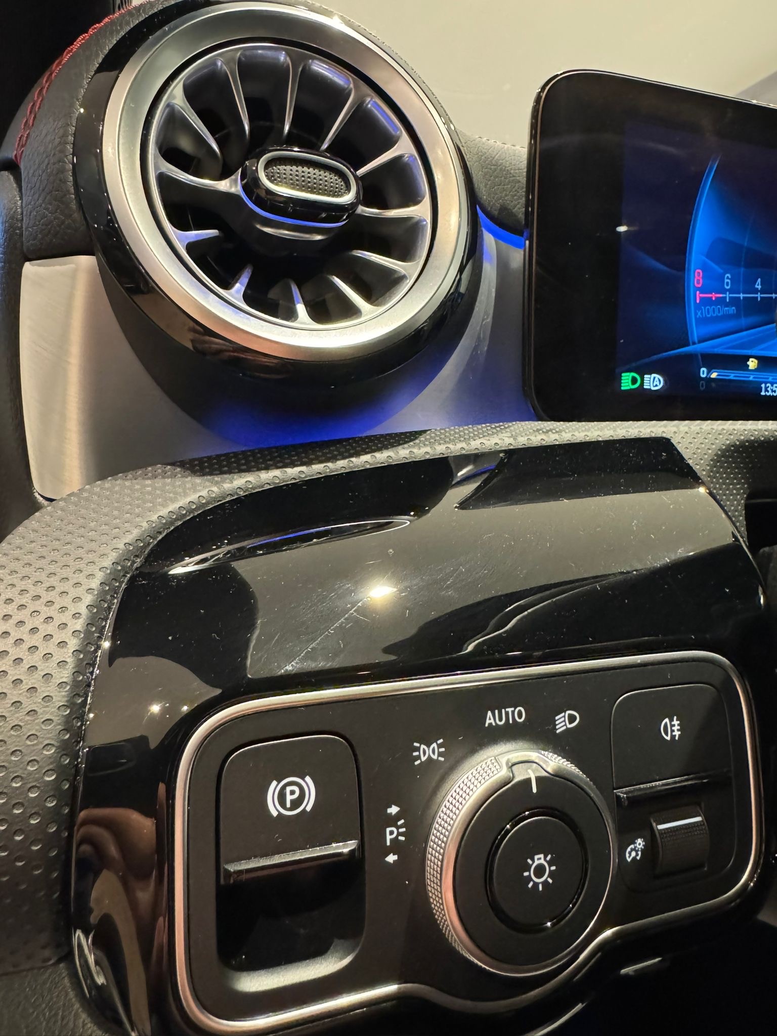 MERCEDES-BENZ CLA 35 AMG 4matic - 21