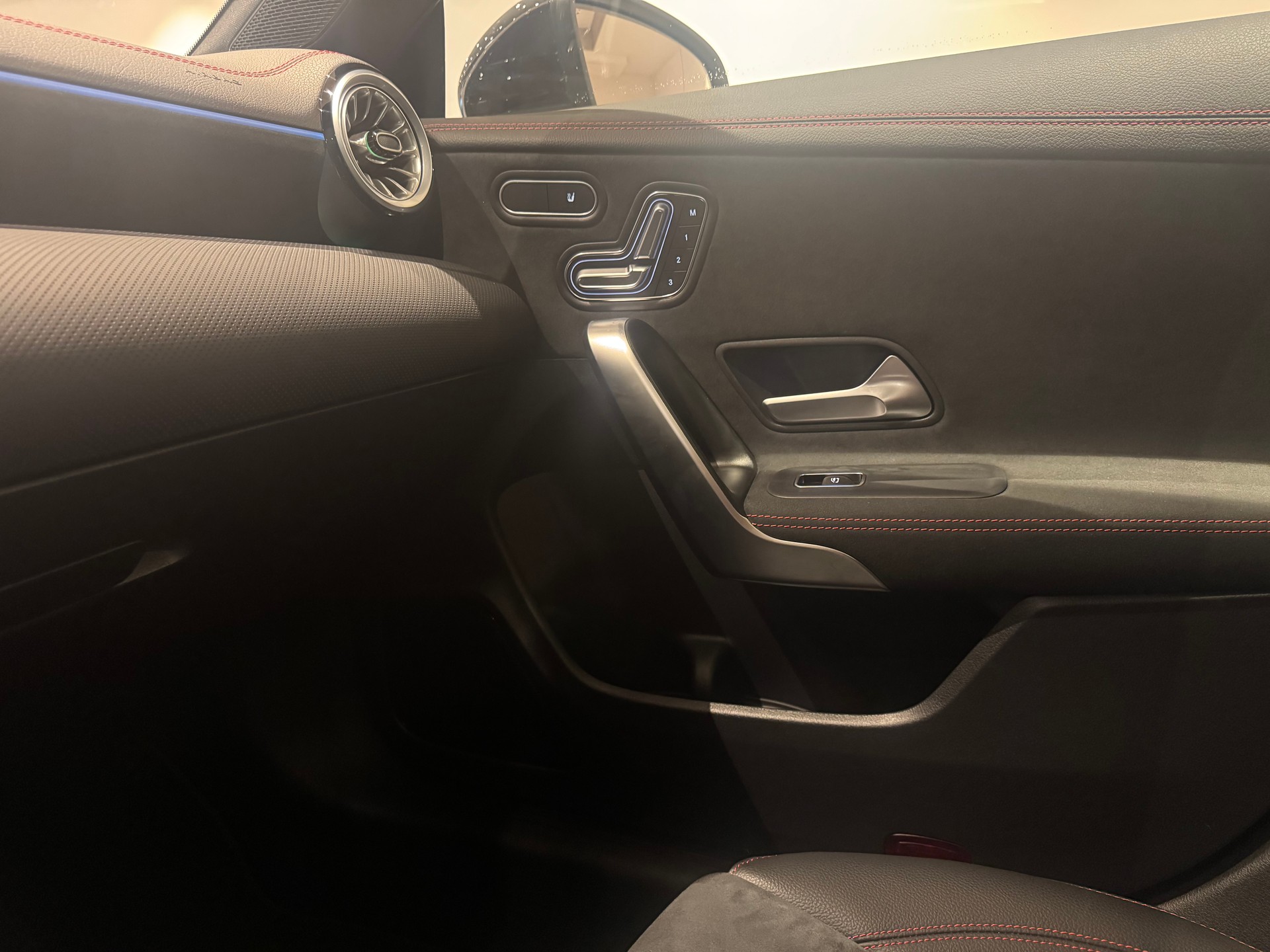 MERCEDES-BENZ CLA 35 AMG 4matic - 15