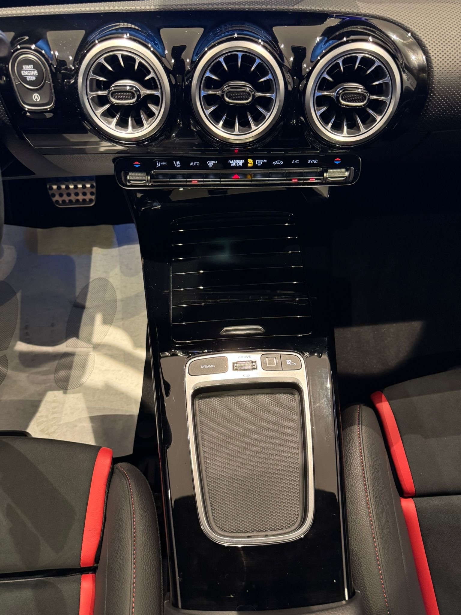 MERCEDES-BENZ CLA 35 AMG 4matic - 19