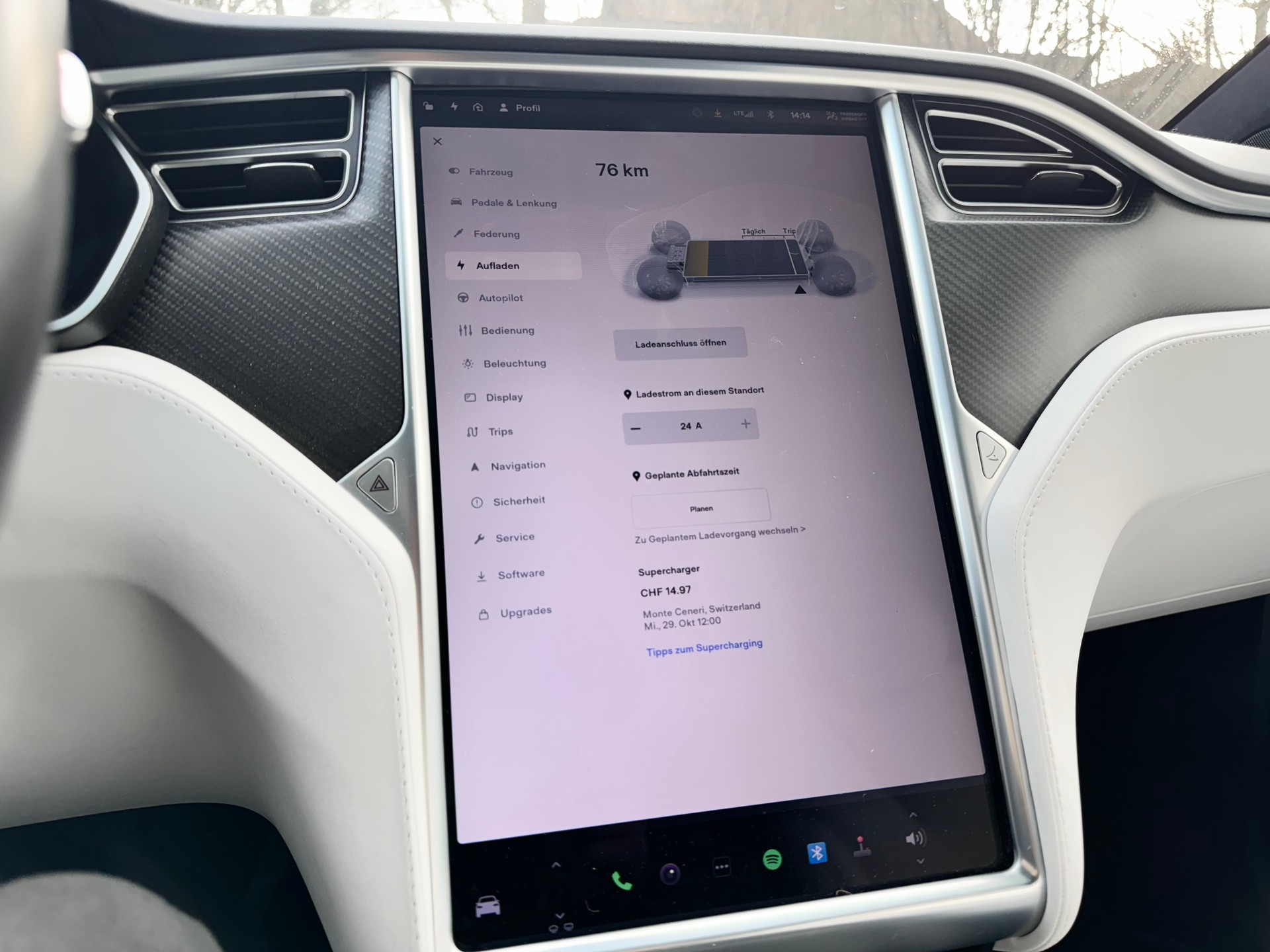 TESLA Model X 100 D - 17