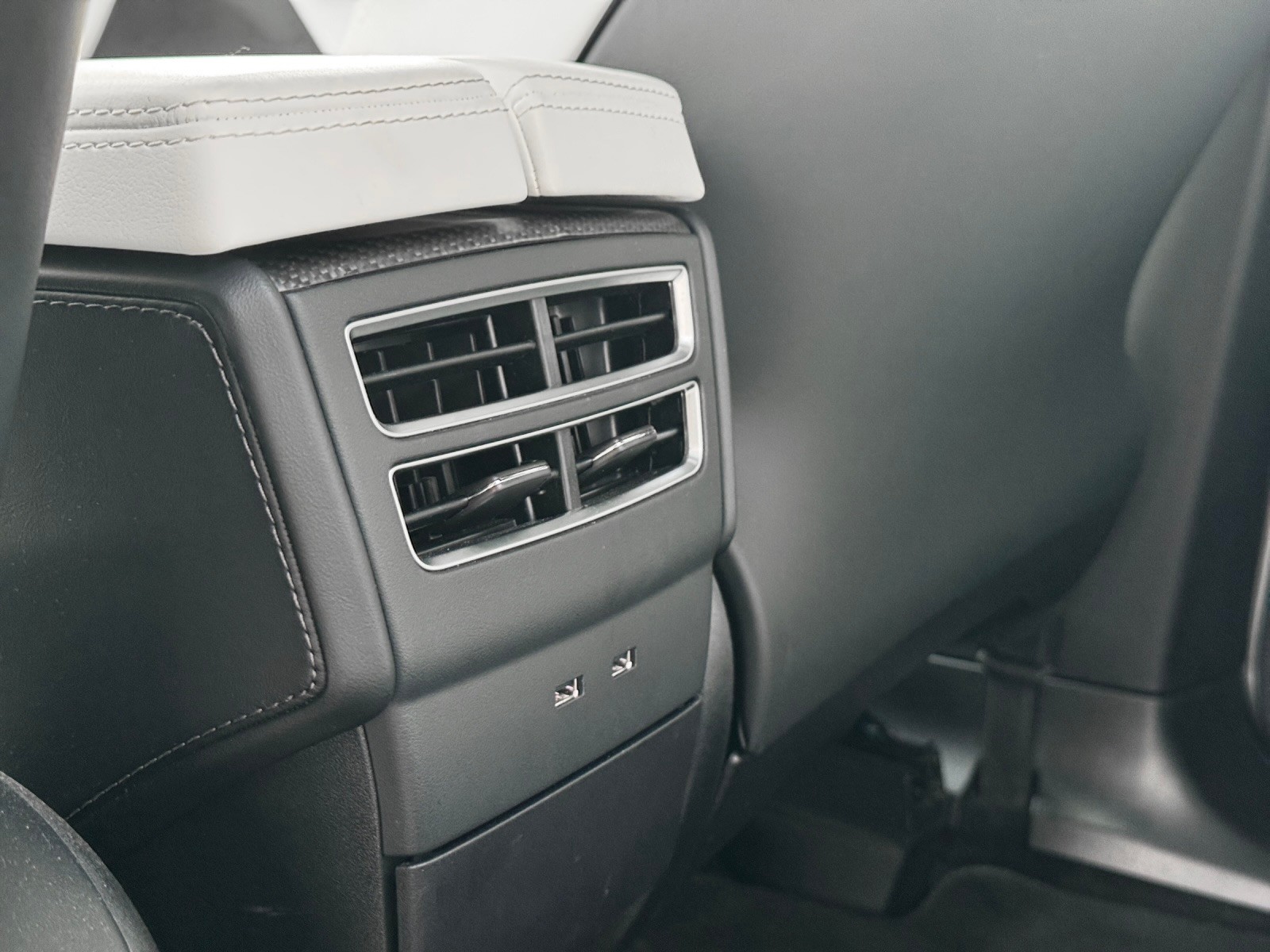 TESLA Model X 100 D - 21