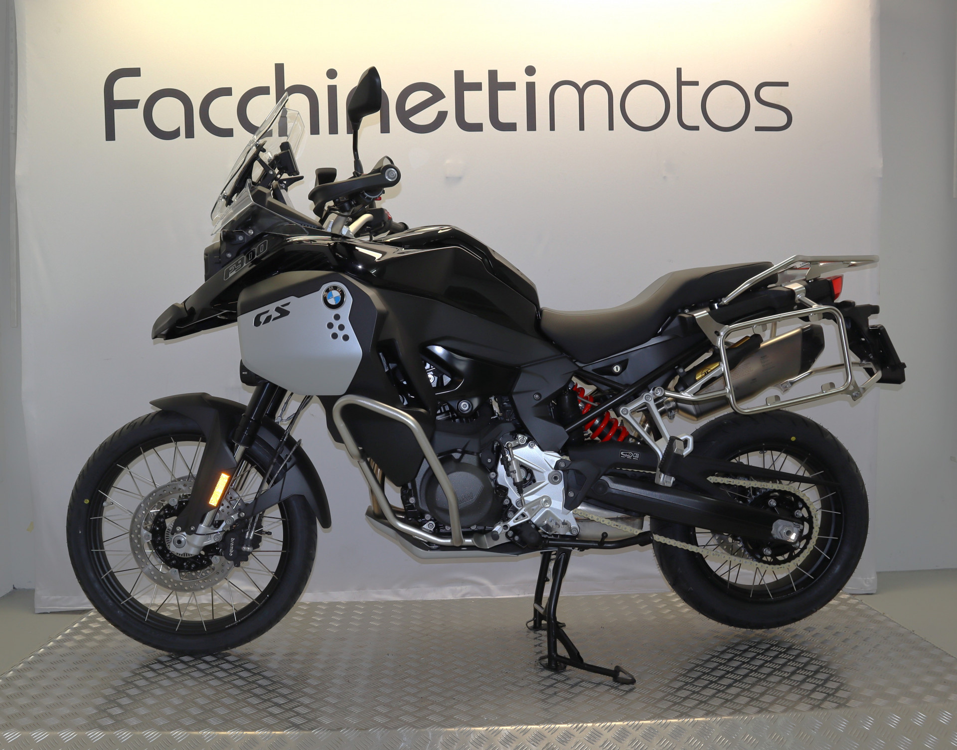 BMW F 900 GS Adventure - 2
