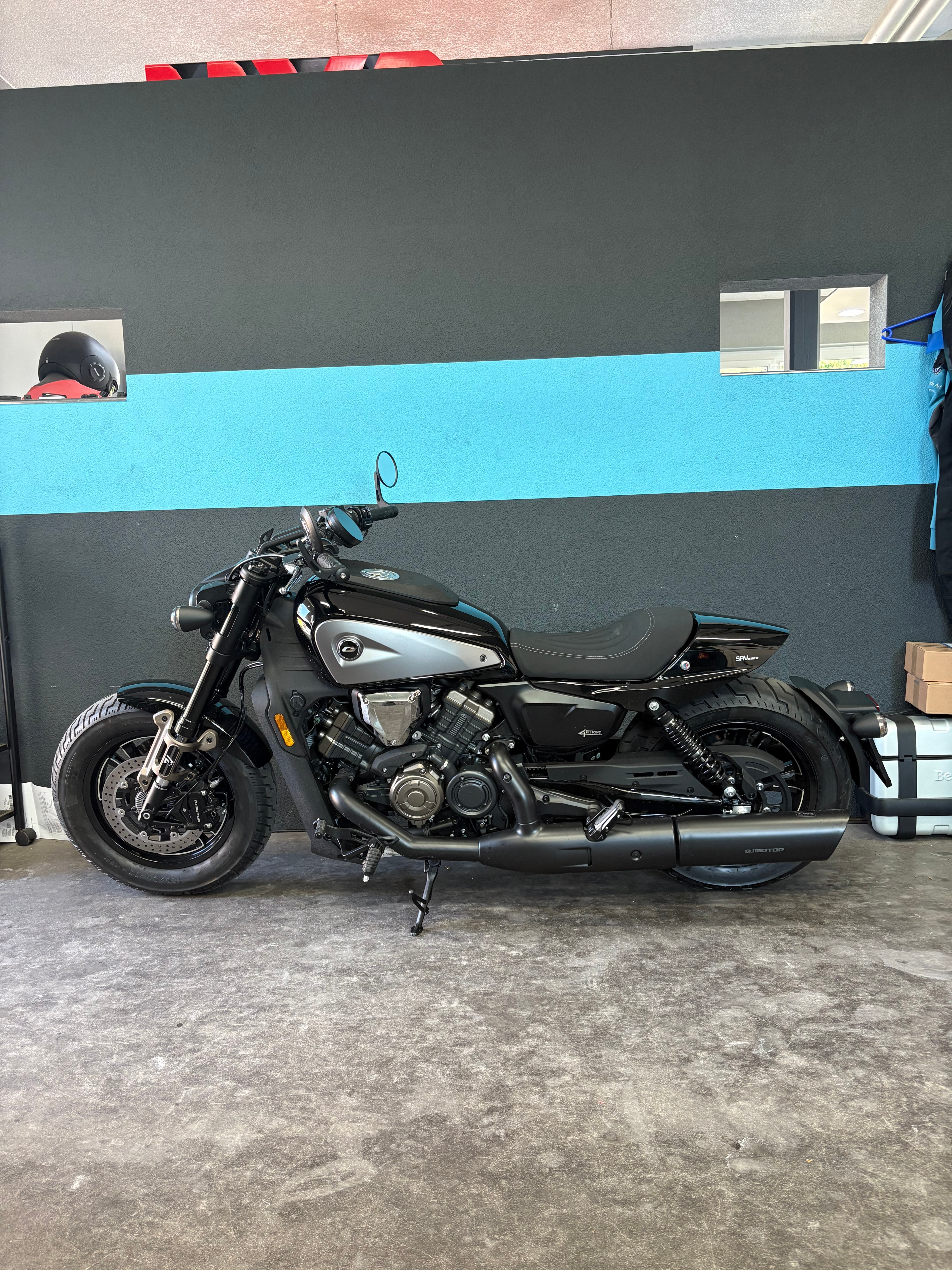 QJ SRV 600 V4