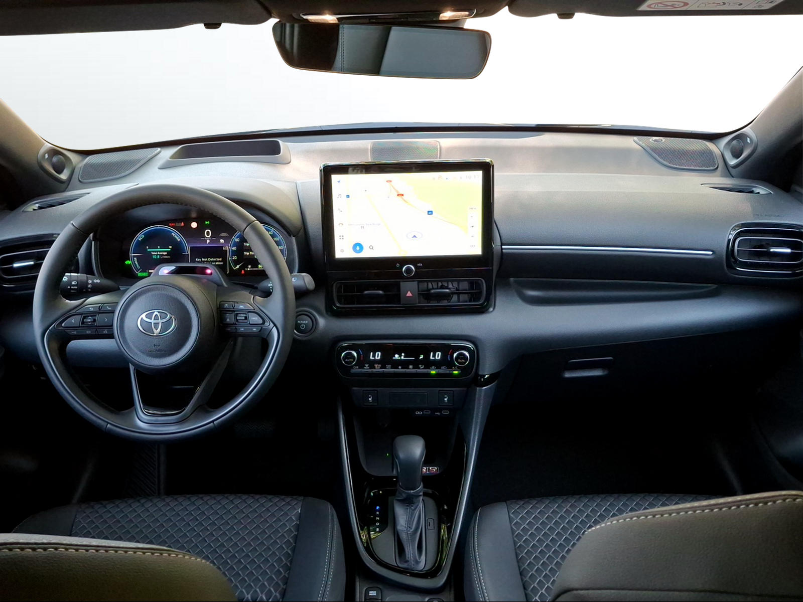 TOYOTA Yaris 1.5 Premium e-CVT - 9