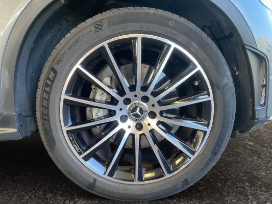 MERCEDES-BENZ GLC 220 d AMG Line 4Matic - 9