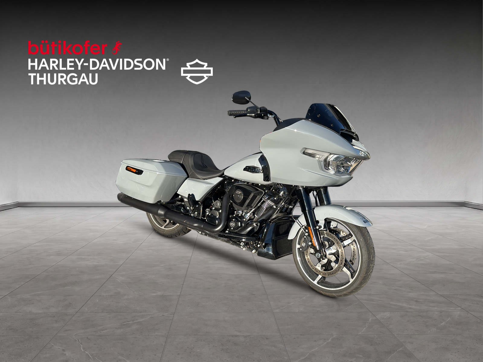 HARLEY-DAVIDSON FLTRX Road Glide Black Finish 117