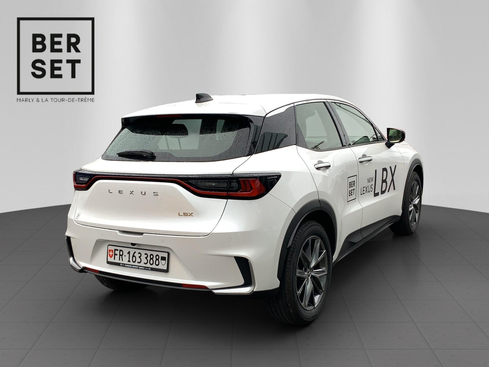 LEXUS LBX 1.5 Hybrid Elegant AWD - 3