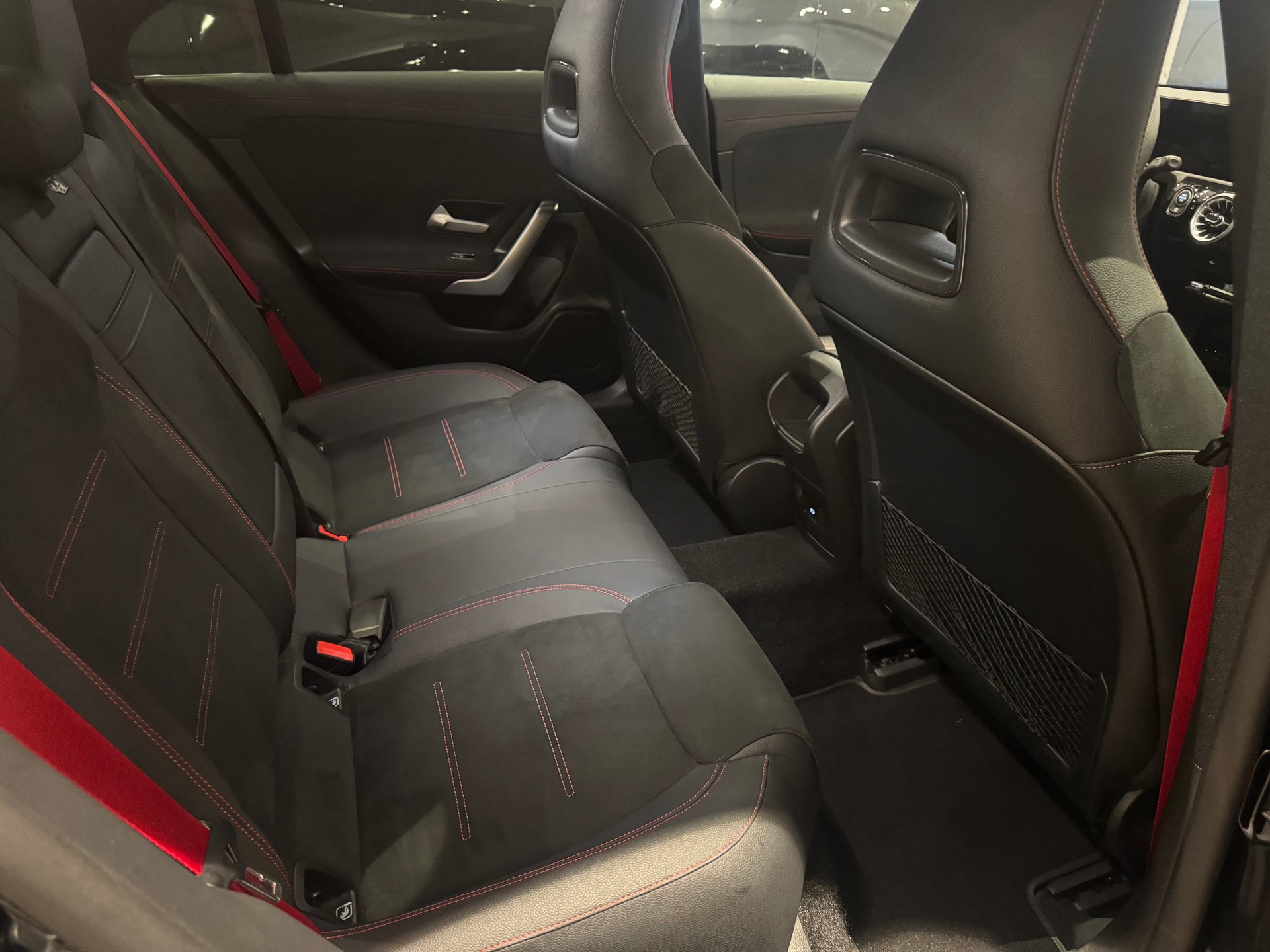 MERCEDES-BENZ CLA 35 AMG 4matic - 9