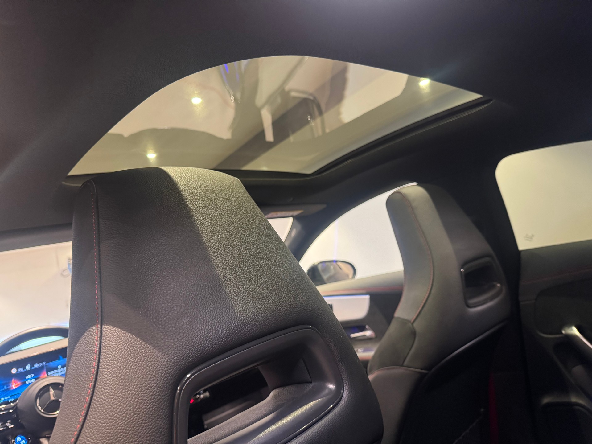 MERCEDES-BENZ CLA 35 AMG 4matic - 12