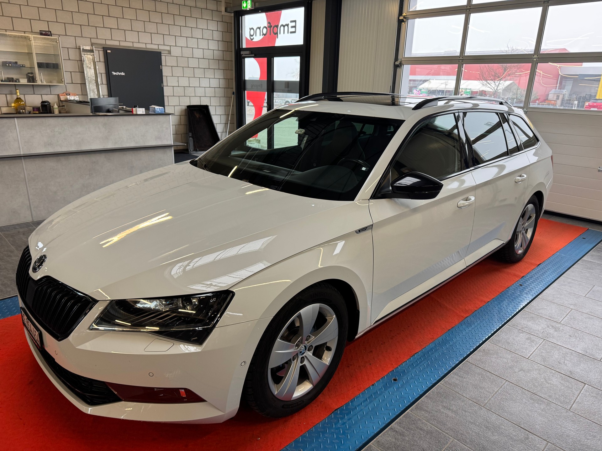 SKODA Superb Combi 2.0 TDi SportLine+ 4x4 DSG