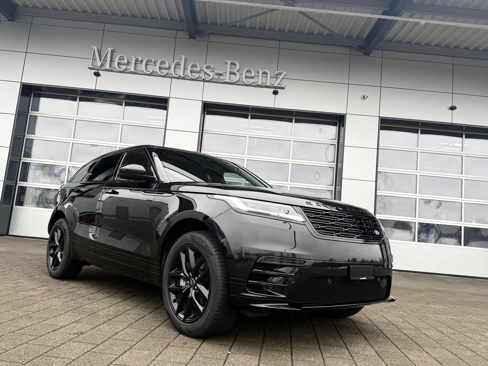 LAND ROVER Range Rover Velar P 250 Dynamic SE Automatic