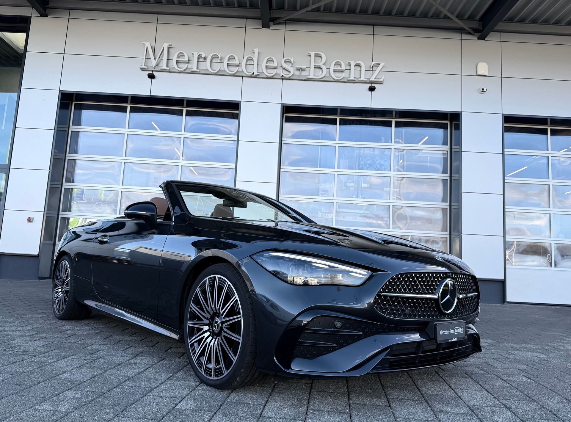 MERCEDES-BENZ CLE 200 AMG Line Cabrio 4M 9G-Tronic