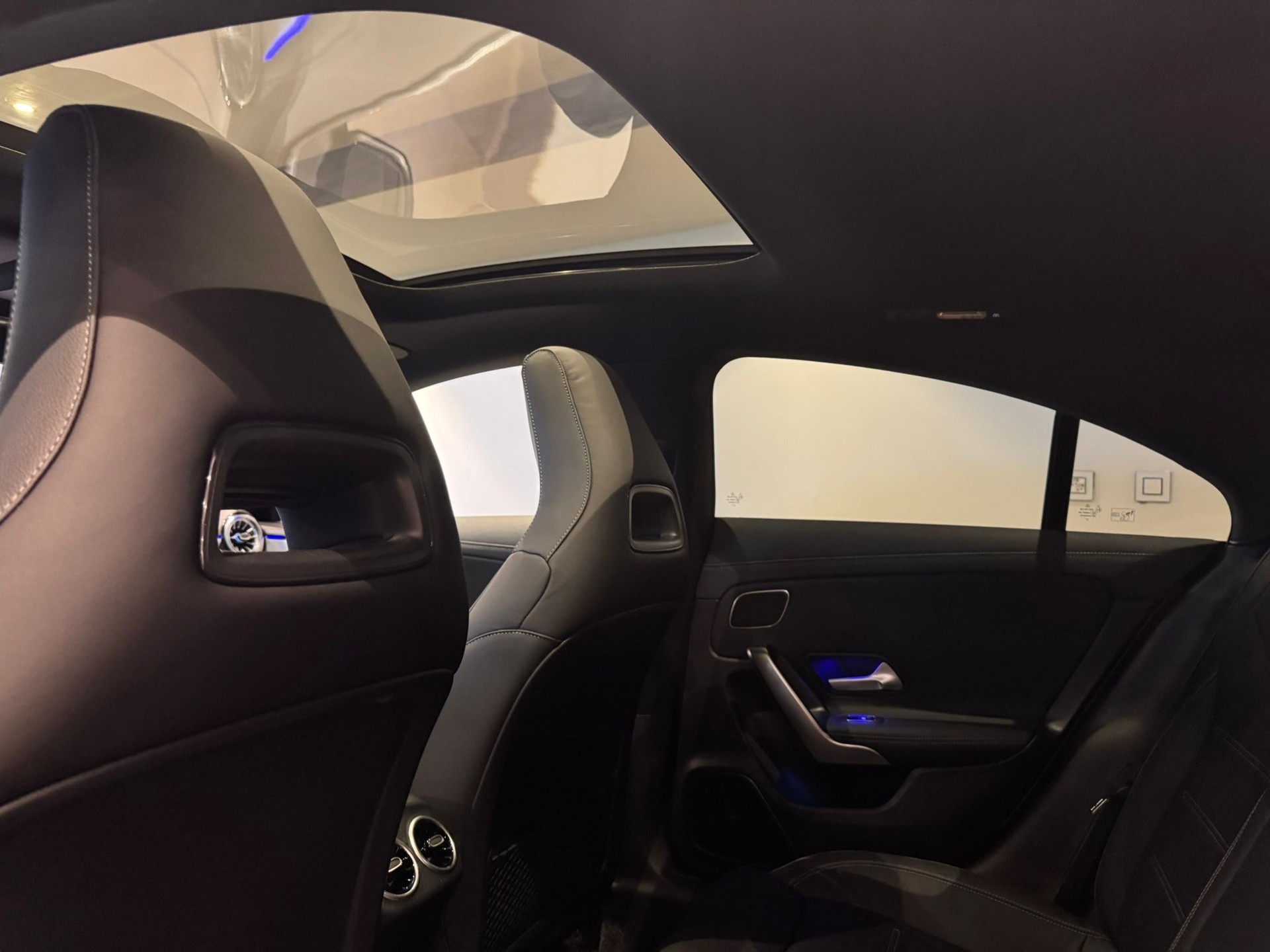 MERCEDES-BENZ CLA 35 AMG 4matic - 21