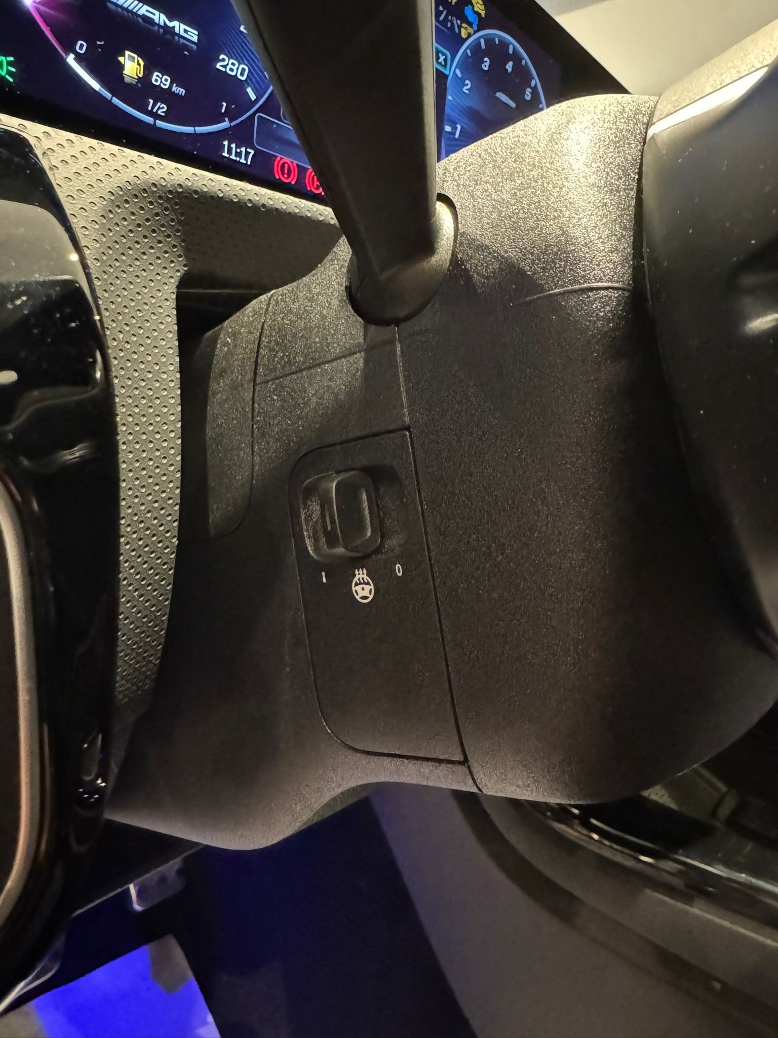 MERCEDES-BENZ CLA 35 AMG 4matic - 29