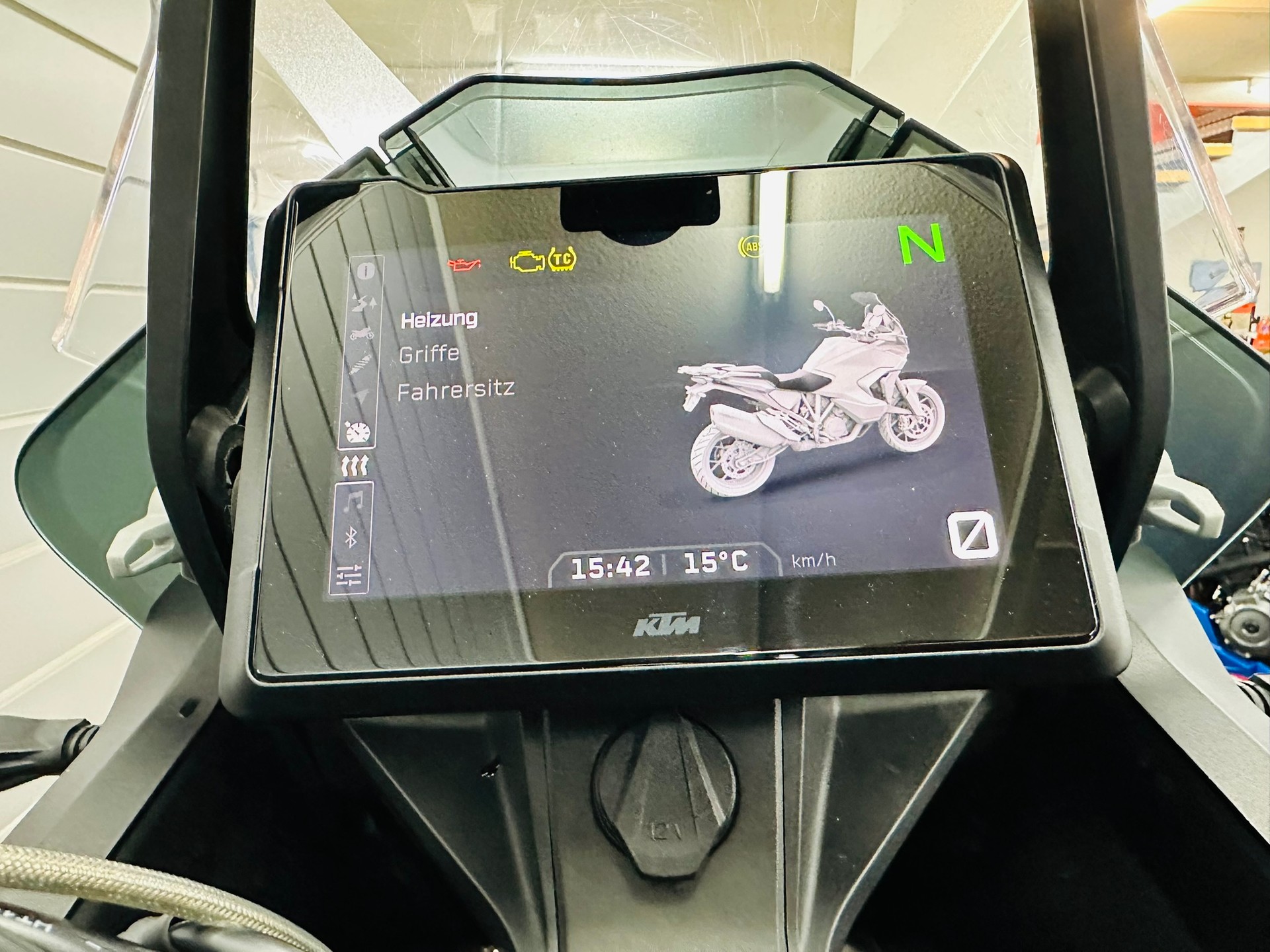 KTM 1290 Super Adventure S - 12