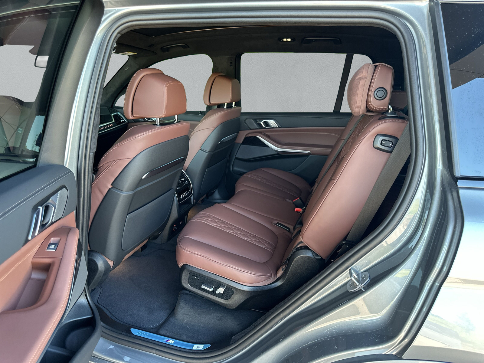 BMW X7 xDrive 48V 40d M Sport G07 (CH) AHK 3.5T ** Action de Leasing à 1.9% ** 🔥 - 31