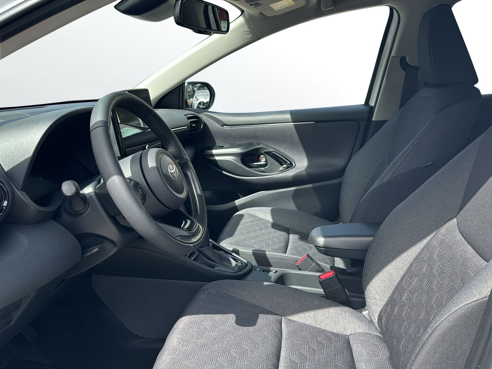 TOYOTA Yaris 1.5 Trend e-CVT (incl. pack services) - 7