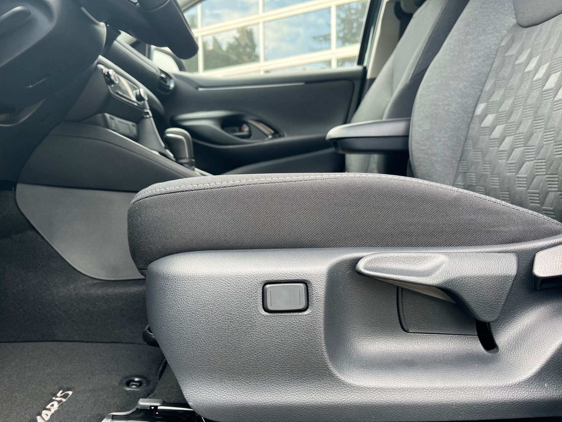 TOYOTA Yaris 1.5 Trend e-CVT (incl. pack services) - 15