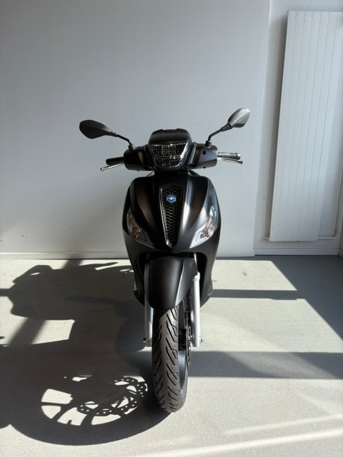 PIAGGIO Medley 125 Sport - 8