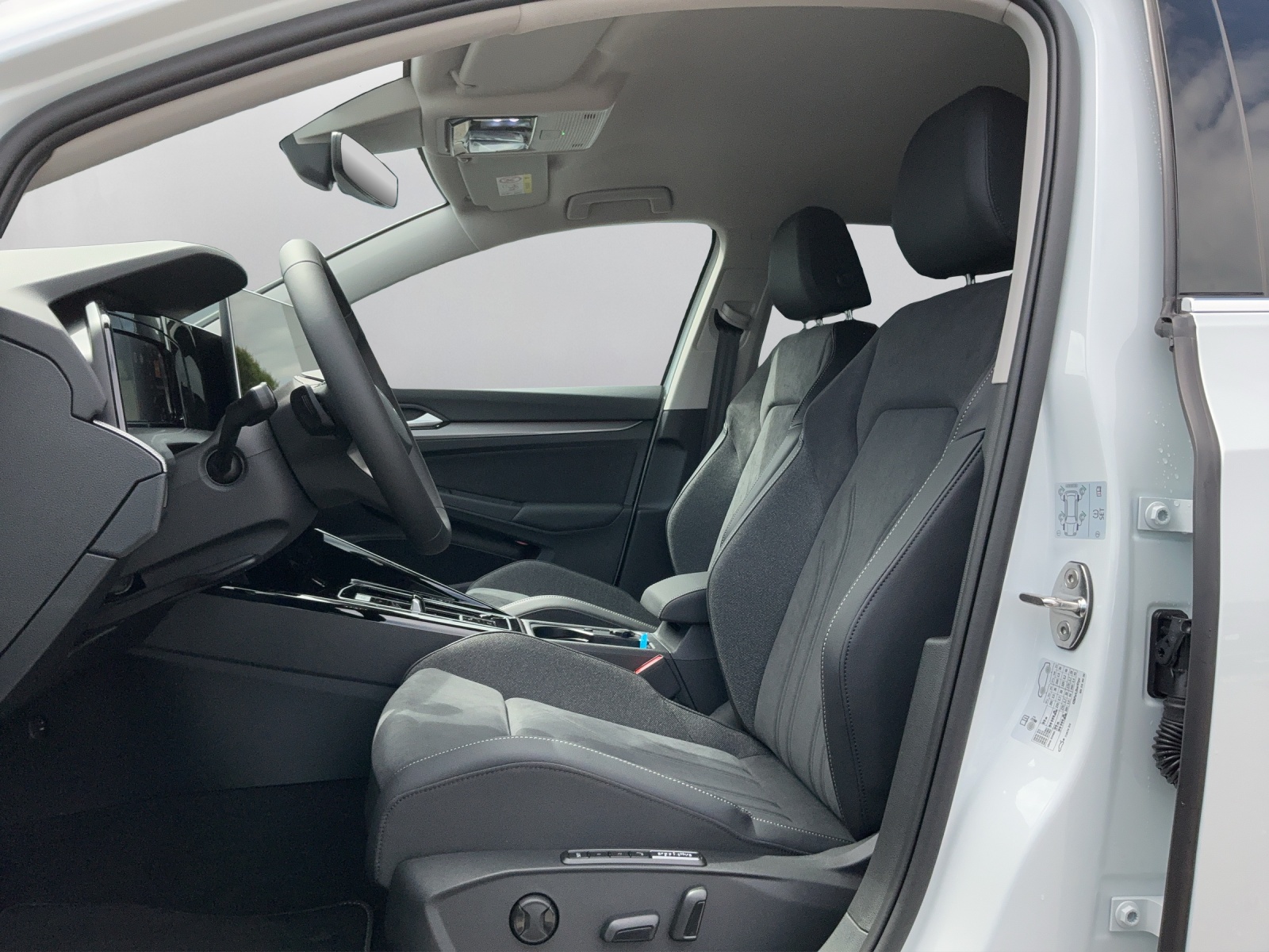 VW Golf Variant 2.0 TDI Style DSG - 10